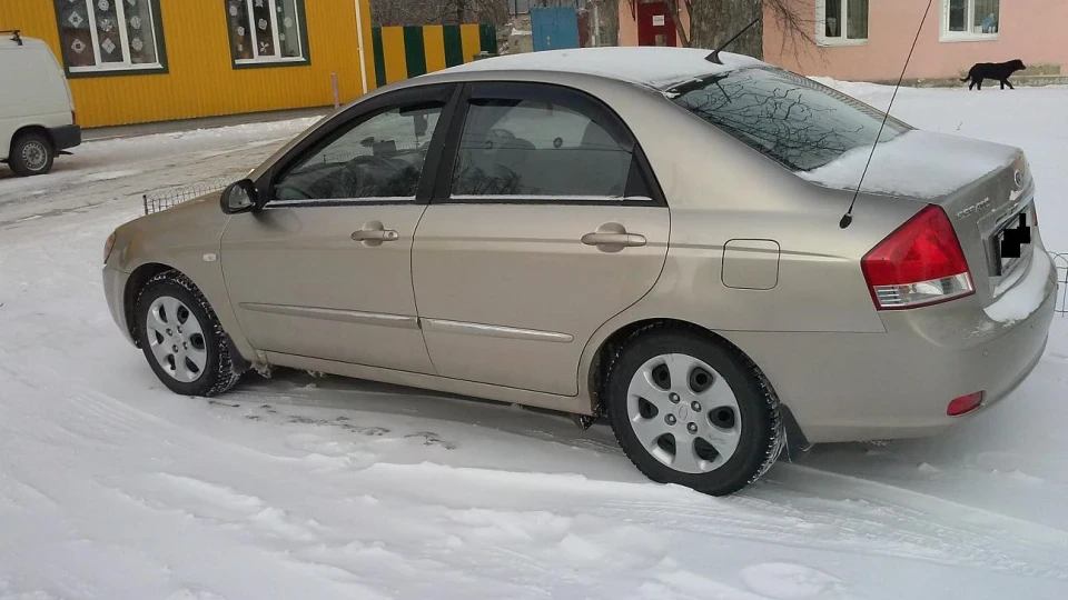 KIA Cerato LX 4