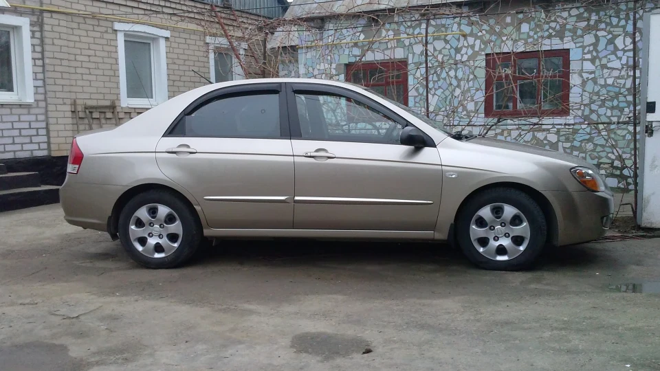 KIA Cerato LX 5