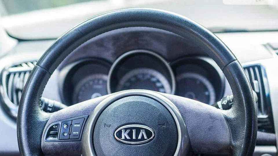 KIA Cerato Механічний апельсин 4