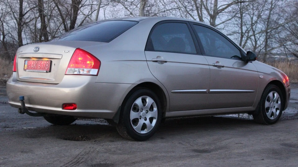KIA Cerato ну не звір звичайно 2