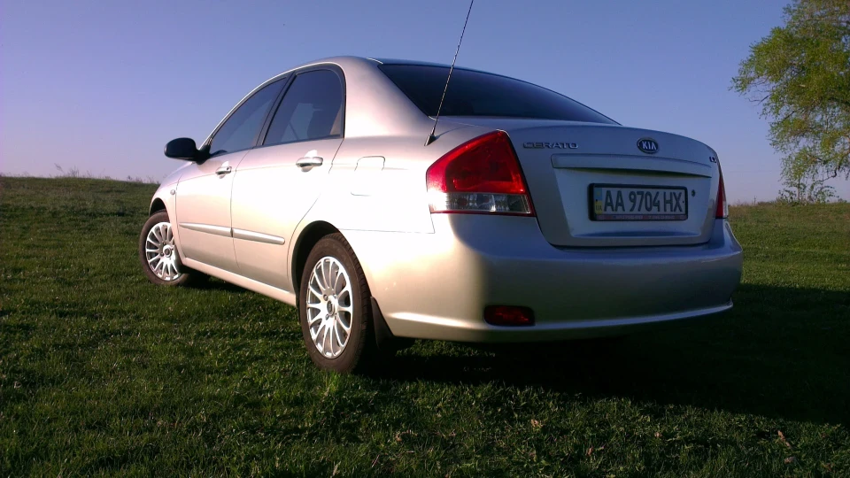 KIA Cerato Срібна Сирота 4