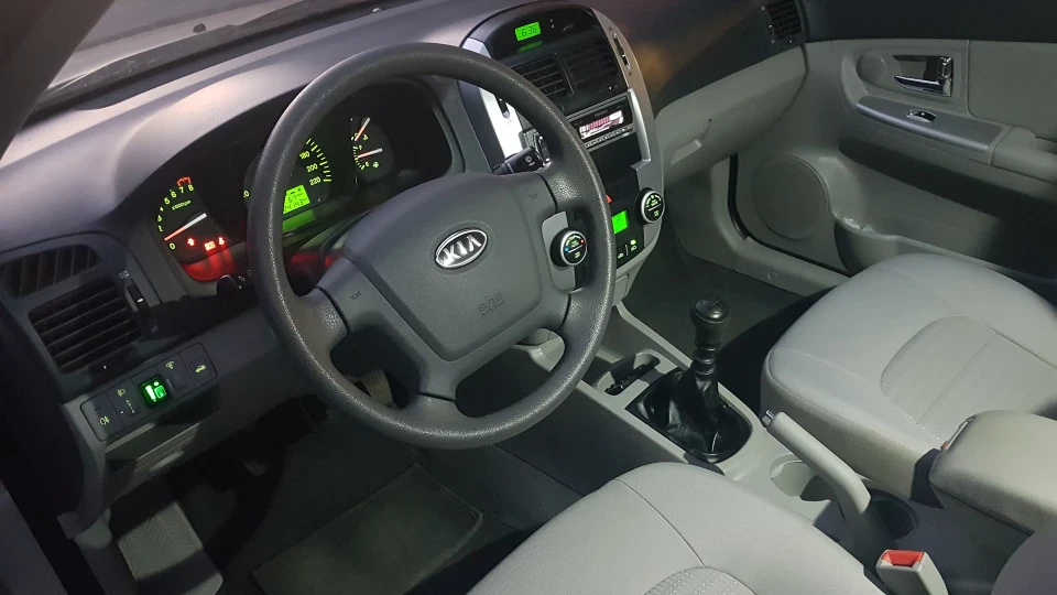 KIA Cerato Silver Nimble 2
