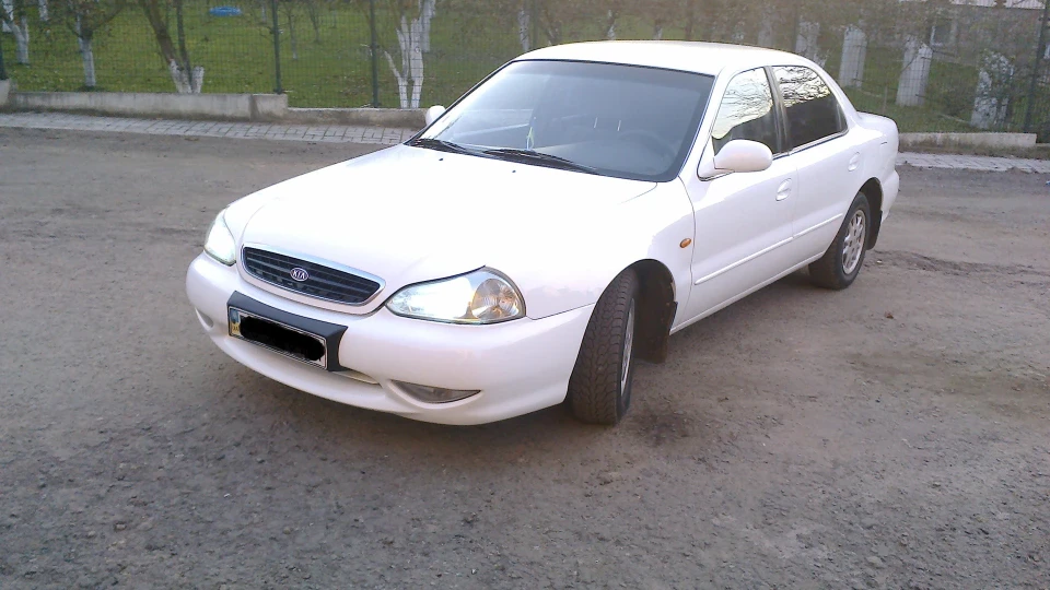 KIA Clarus 2