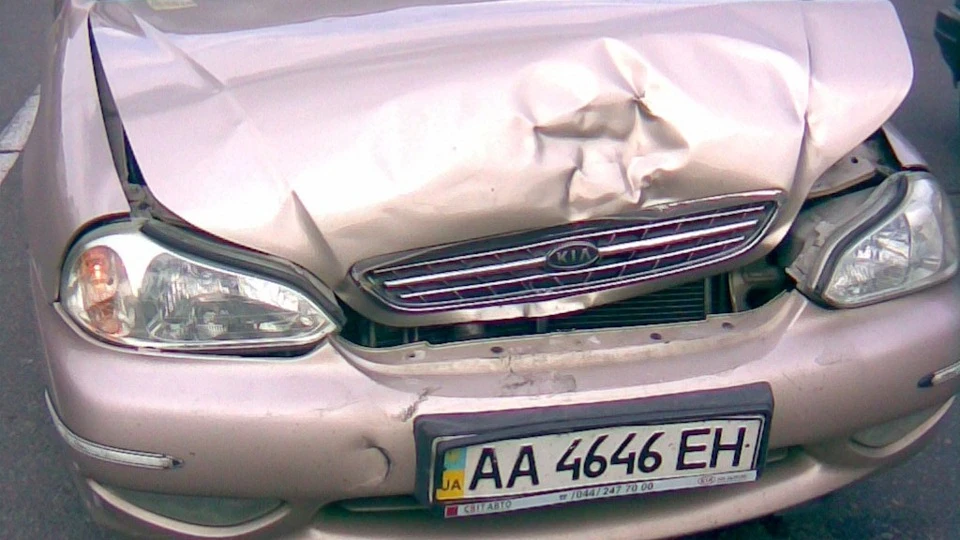 KIA Clarus 2,0 Великий седан