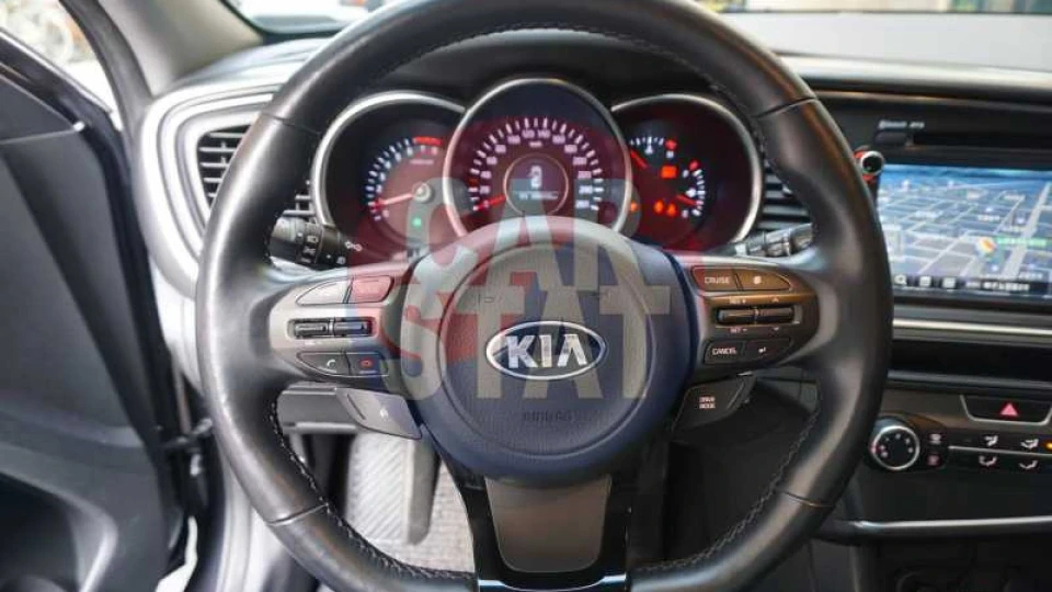 KIA K5 РУЧНА МИША 3