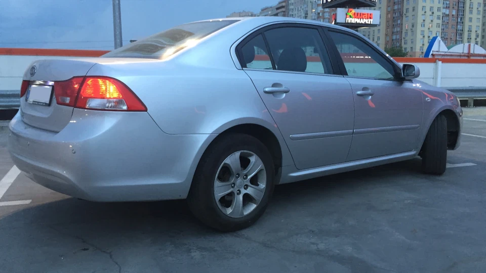 KIA Magentis 2.0 AT 3