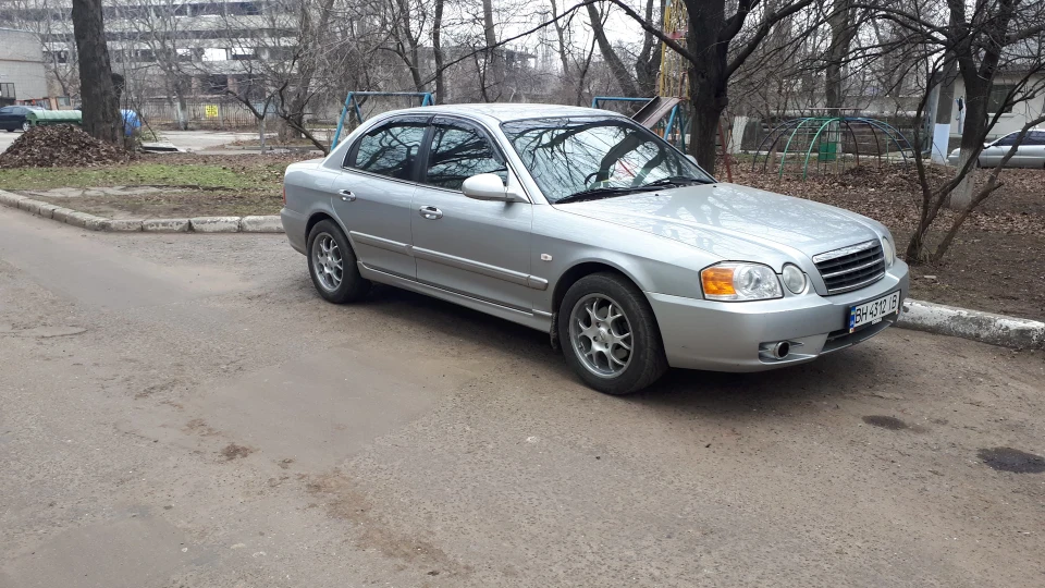 KIA Magentis 2.0 2