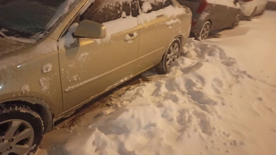 KIA Magentis Бежевий, 2.0 3