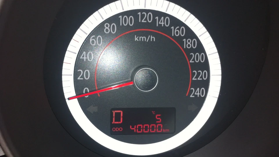 KIA Magentis Black III 5