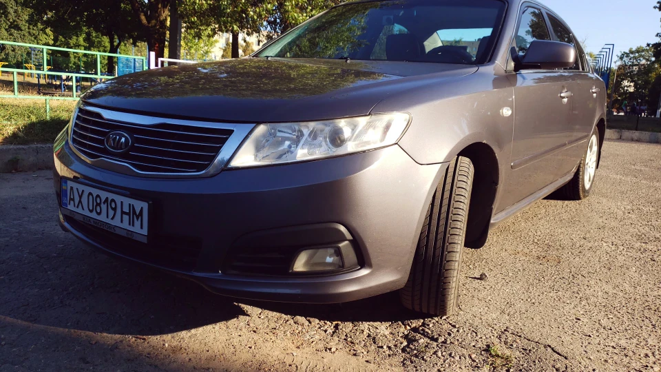 KIA Magentis Eminence Grise 2