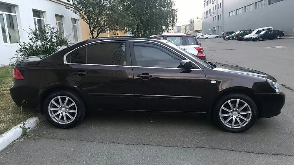 KIA Magentis MG 4