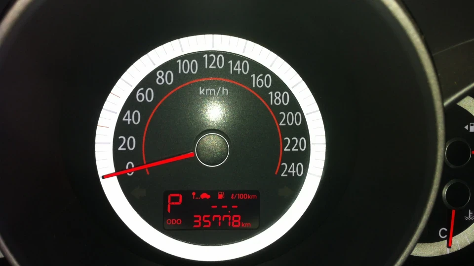 KIA Magentis $неIнbIй 4ЕЛОVEK 2
