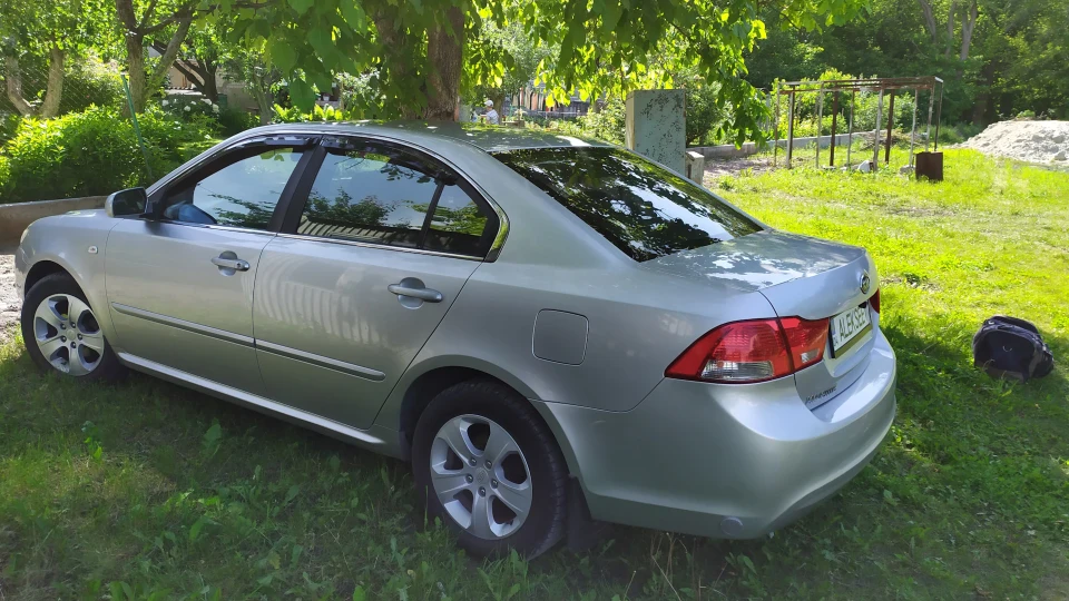 KIA Magentis папкінвозик 3