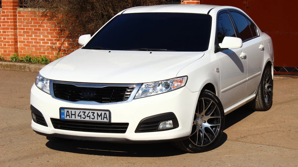 KIA Magentis Regina Bianca 4