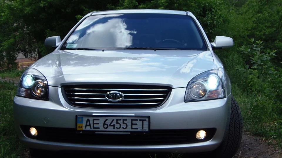 KIA Magentis Срібляста яхта 2