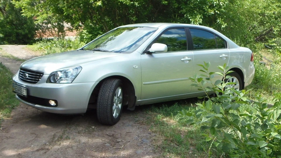 KIA Magentis Срібляста яхта 3