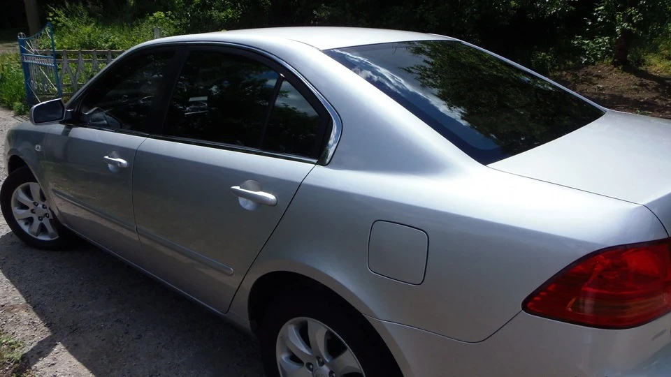 KIA Magentis Срібляста яхта 4