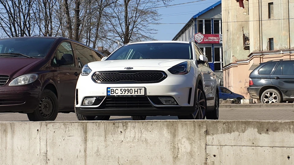 KIA Niro Біла Перлина 2