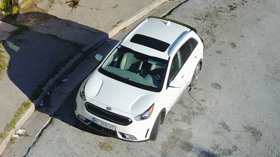 KIA Niro Біла Перлина 3