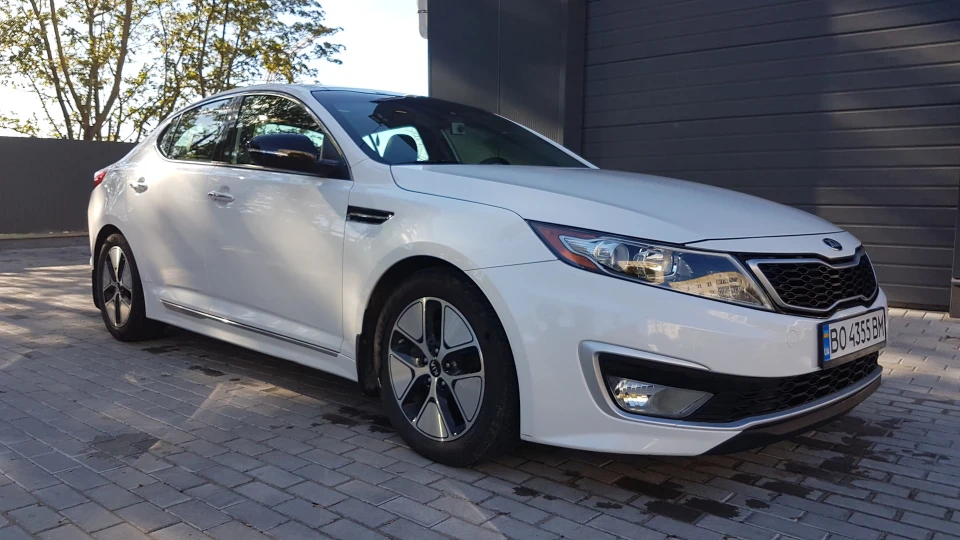 KIA Optima Hybrid 2.4 ЕХ SWP + Tech 4