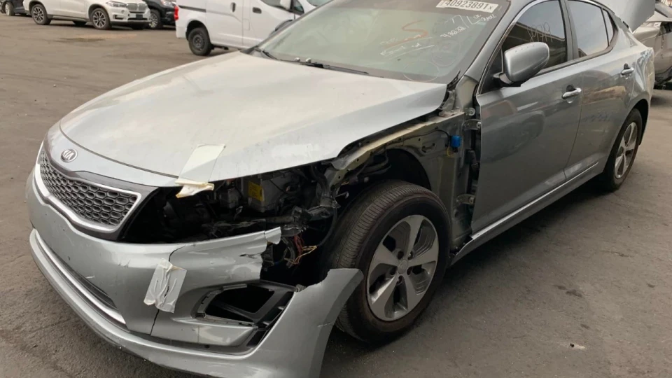 KIA Optima Hybrid 2,4 hybrid 209 л.с 2