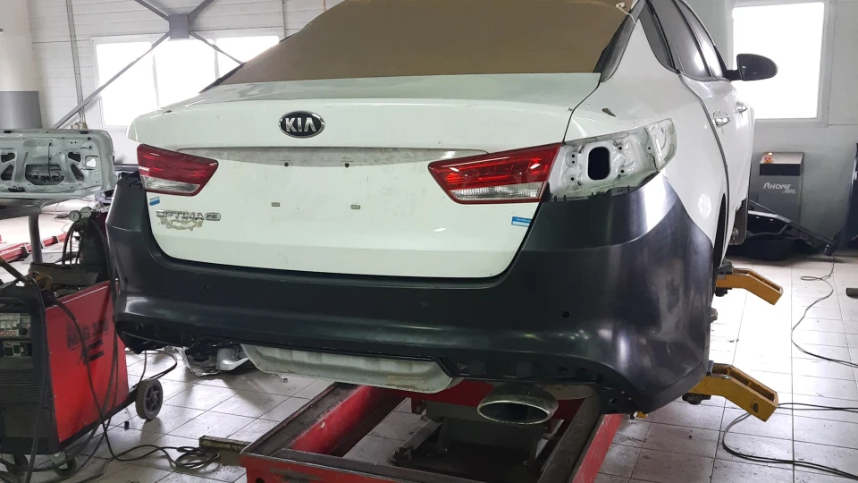 KIA Optima 2.4 EX "American dream" 4