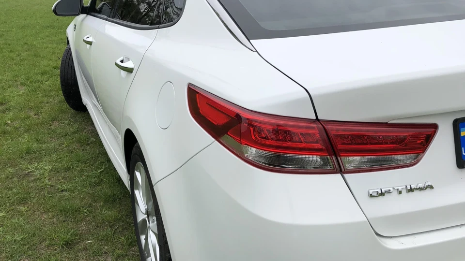 KIA Optima 2.4 EX American Girl 5