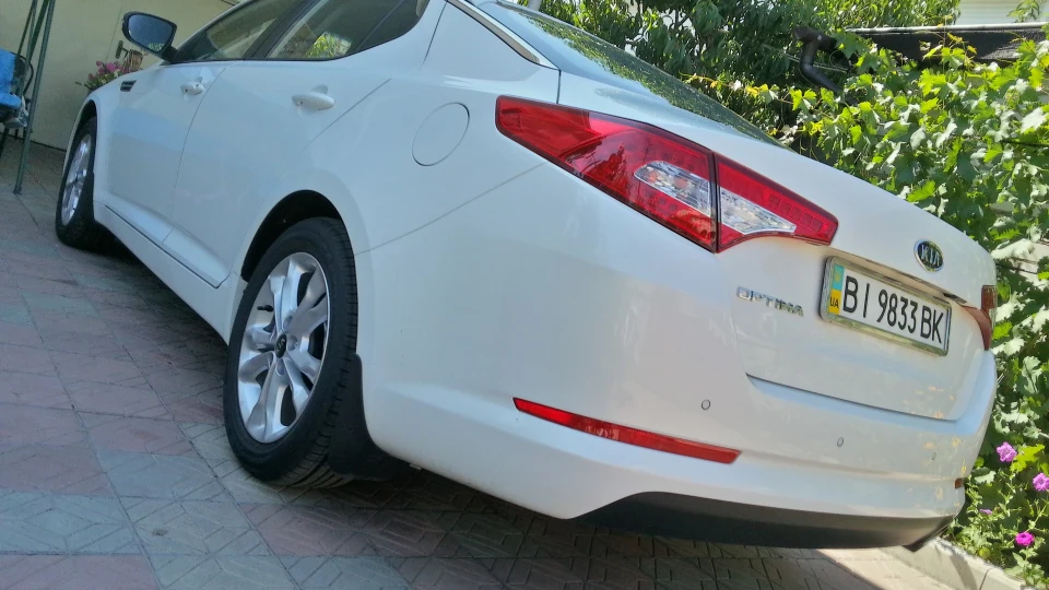 KIA Optima Біла куля 2.0