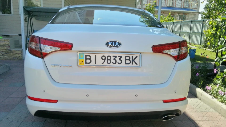 KIA Optima Біла куля 2.0 2