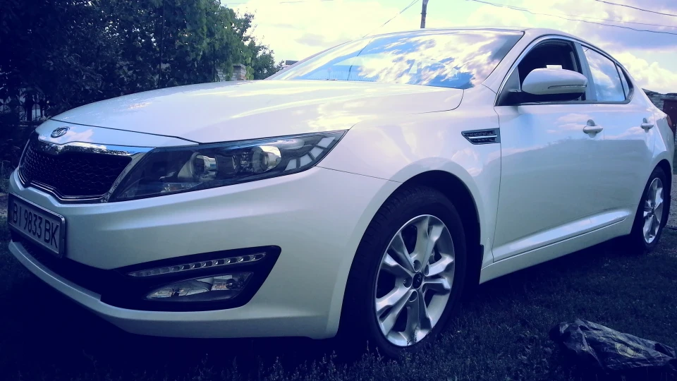 KIA Optima Біла куля 2.0 4