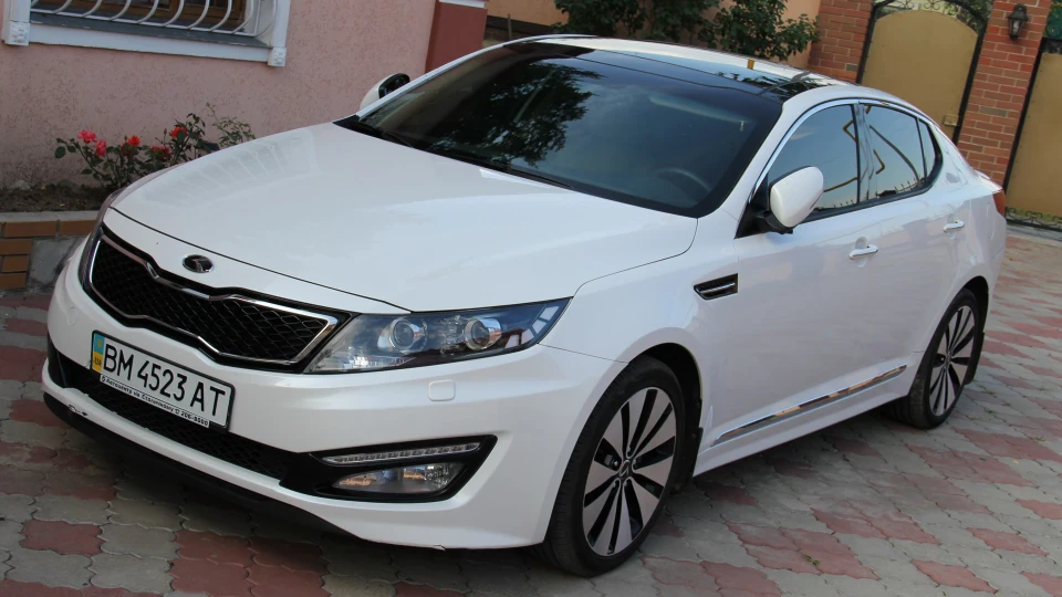 KIA Optima БІЛОСНІЖКА 2