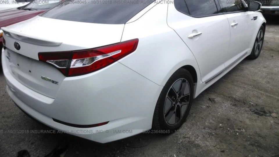 KIA Optima Гібрид