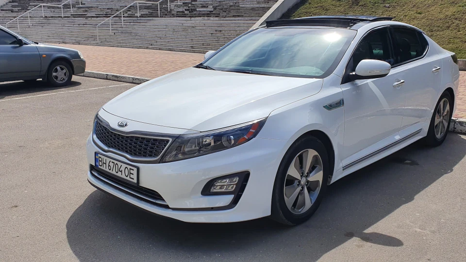 KIA Optima Hybrid rest Full