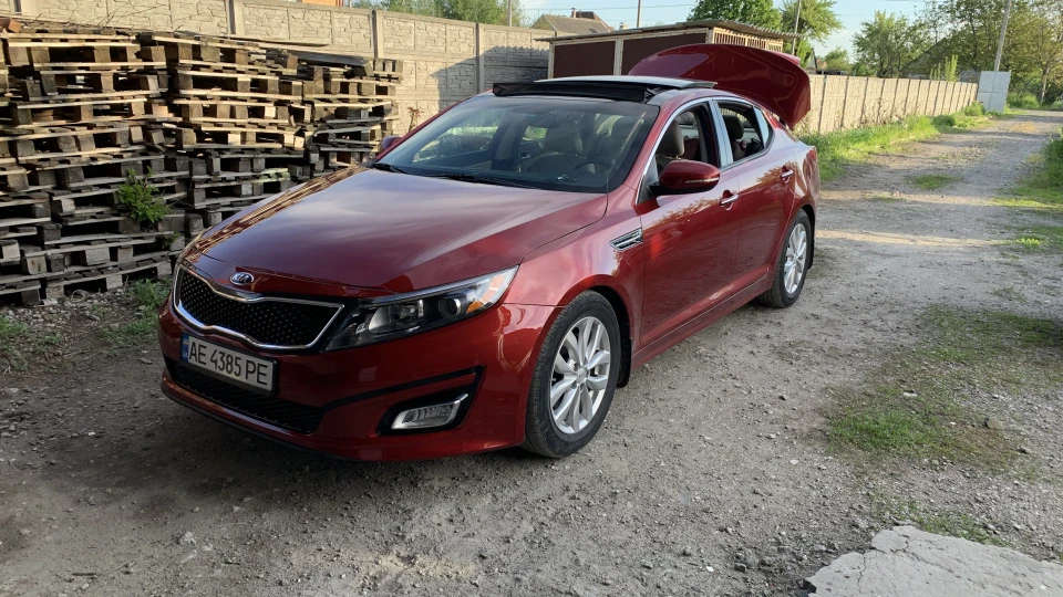 KIA Optima Червоний металік , 2,4