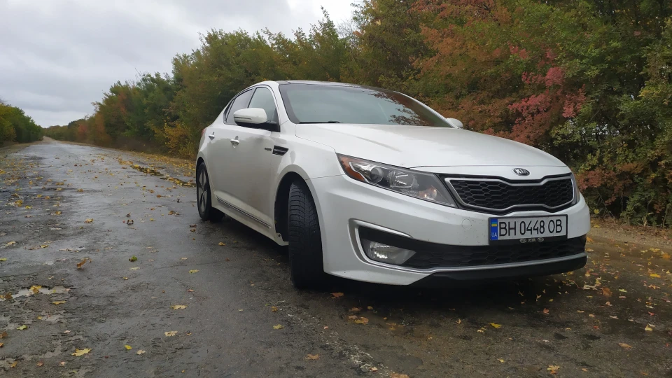 KIA Optima ~~~Lady in White~~~
