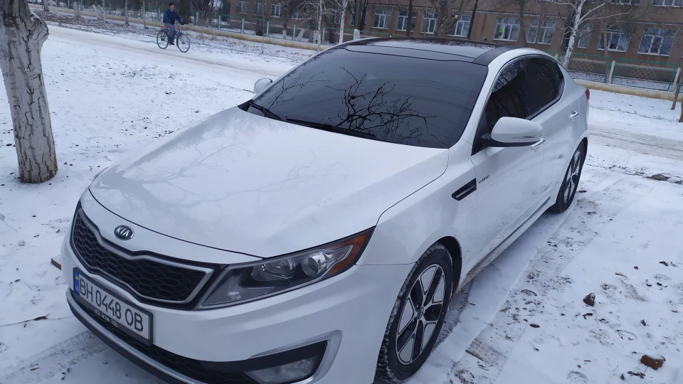 KIA Optima ~~~Lady in White~~~ 4