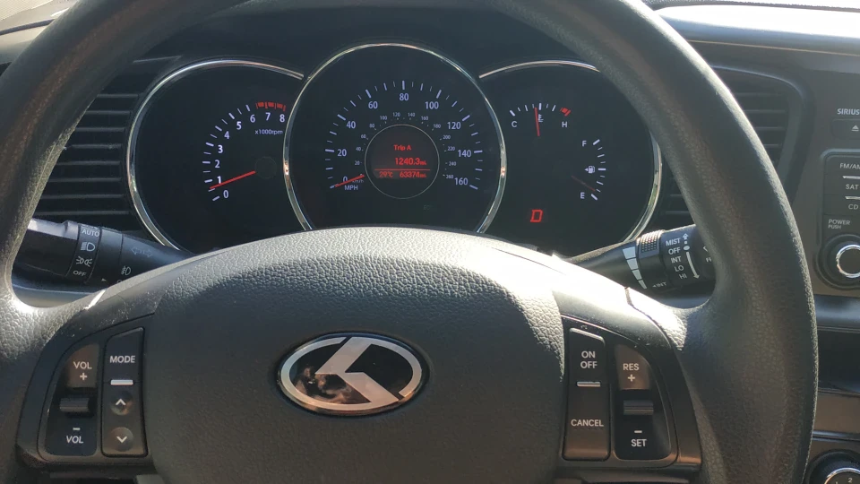 KIA Optima Сіра миша) 2