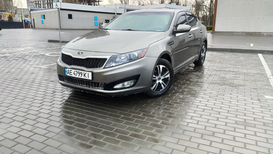 KIA Optima Сіра миша) 3