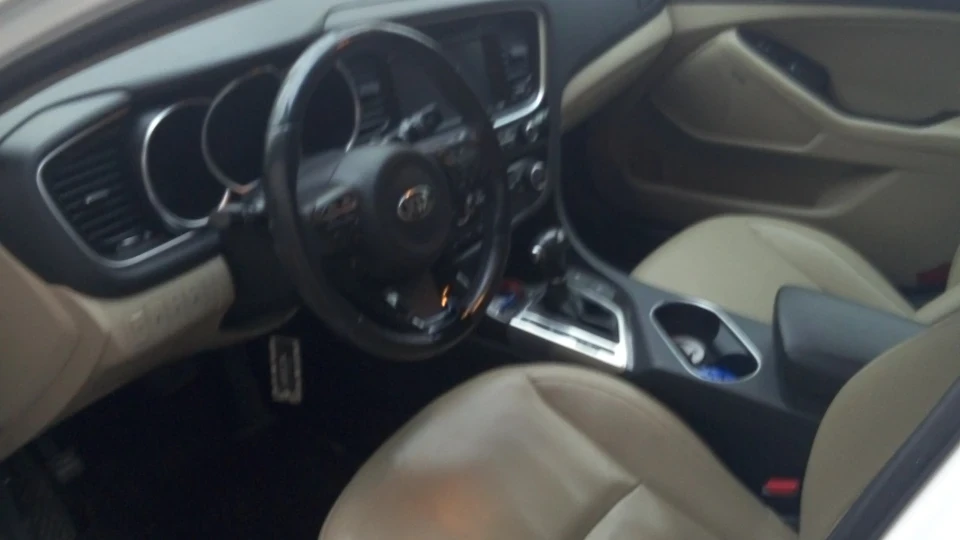 KIA Optima SNOW WHITE 4