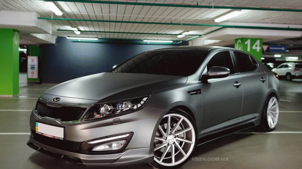 KIA Optima Vossen CV4 2