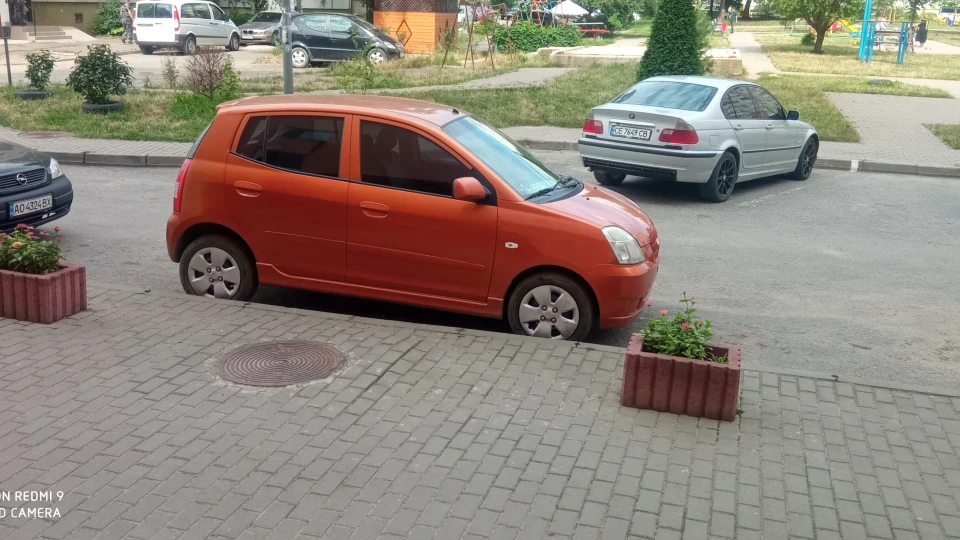 KIA Picanto Помаранчева бестія