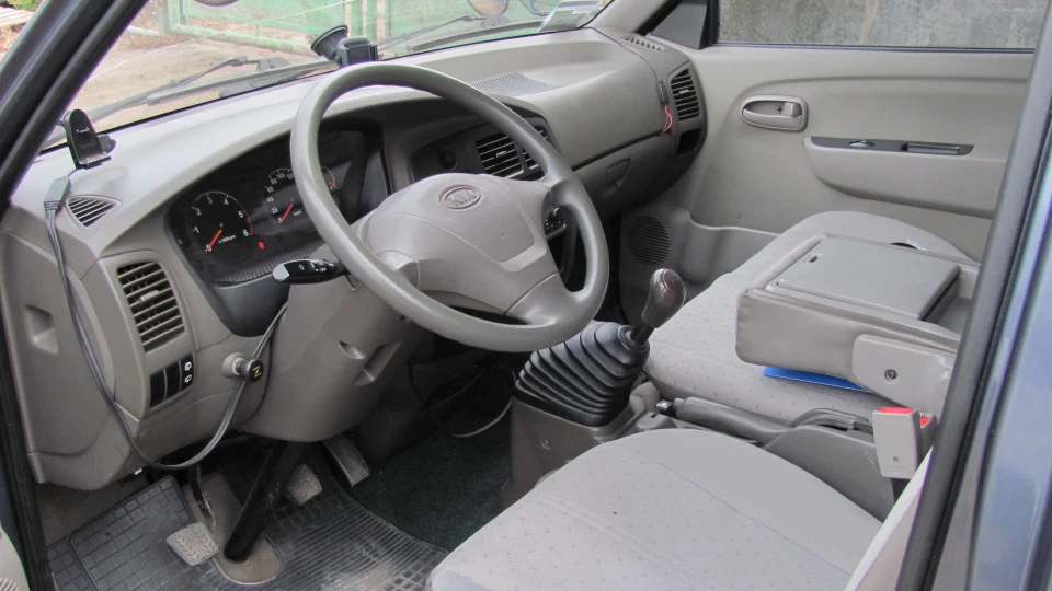 KIA Pregio 2