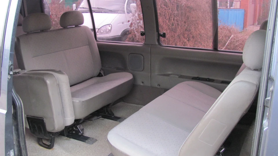 KIA Pregio 5