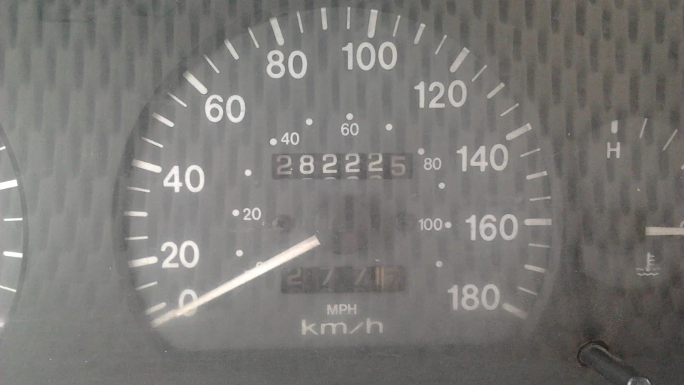 KIA Pregio 2