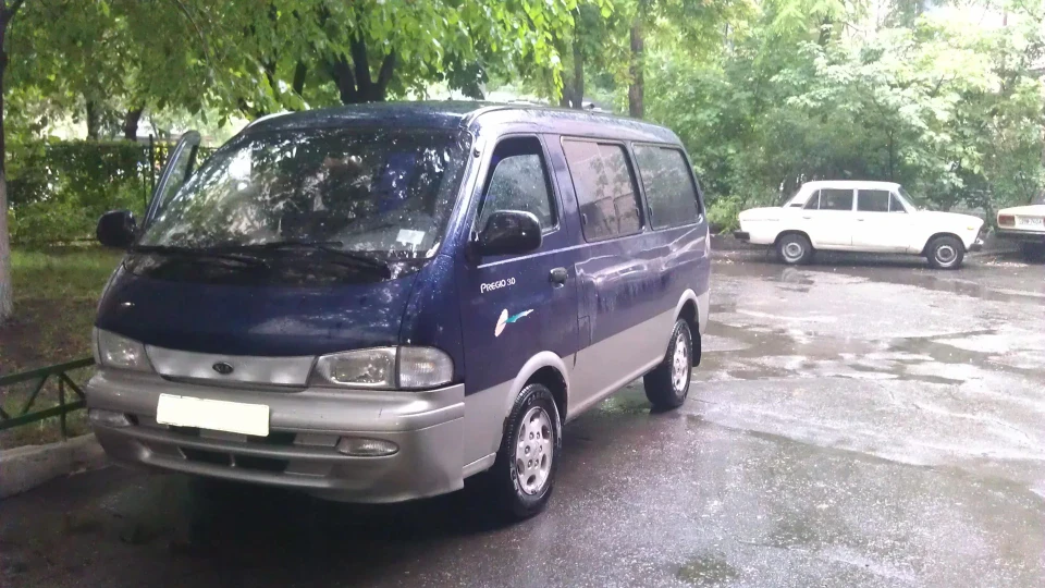 KIA Pregio