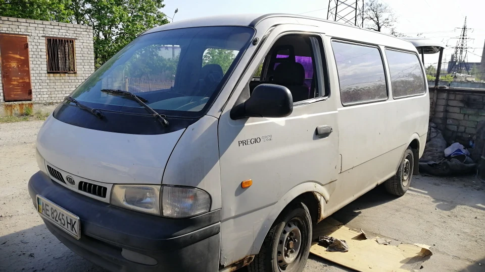 KIA Pregio 1