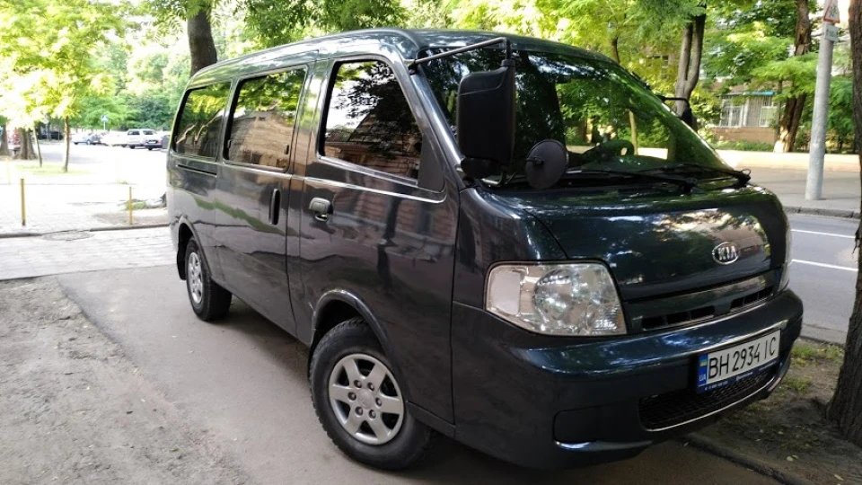 KIA Pregio Просто бусик )