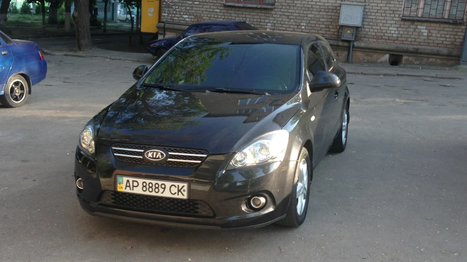 KIA Pro_Ceed чорна стріла 3