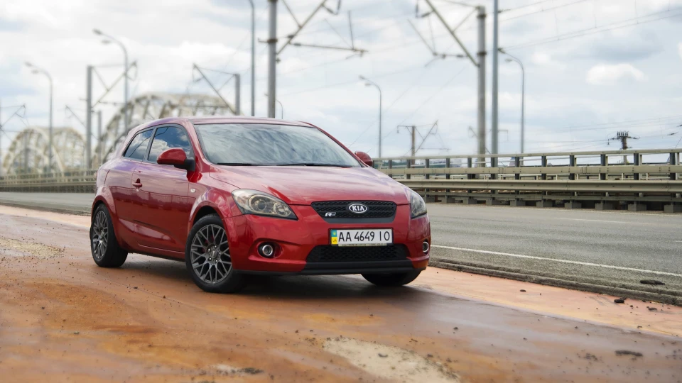 KIA Pro_Ceed Mars Red