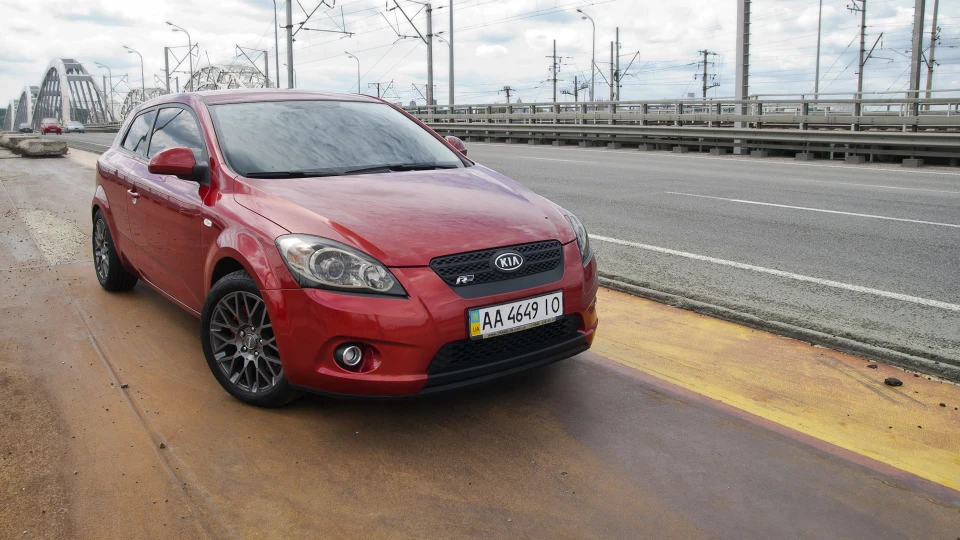 KIA Pro_Ceed Mars Red 3